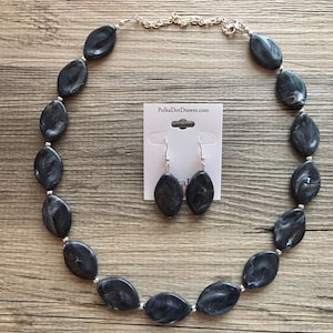 Black Big Bead Necklace, Single Strand Statement Jewelry, black Chunky bib, bridesmaid necklace, black jewelry, beaded jewelry