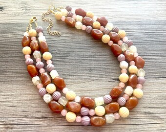 Halsband med smörkola och sundae-motiv, grova 3-trådiga smycken, brunt halsband med rosa gult halsband, neutralt guldfärgat pärlhalsband