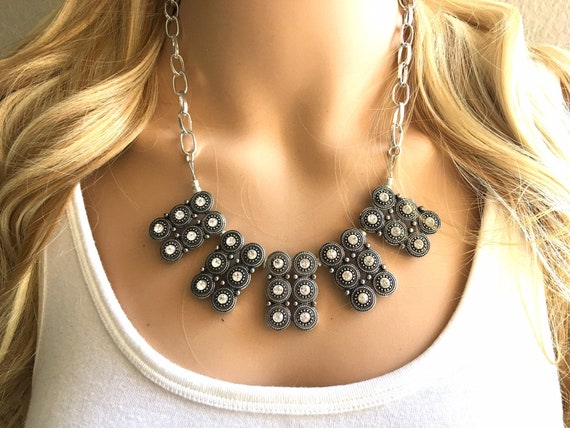 Statement necklace sale clearance