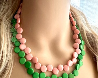 Blush Pink & Green Doppel-Statement-Halskette, klobiger Schmuck, große Perlenkette, hellrosa Halskette, babyrosa Schmuck-Blasen-Ohrringe
