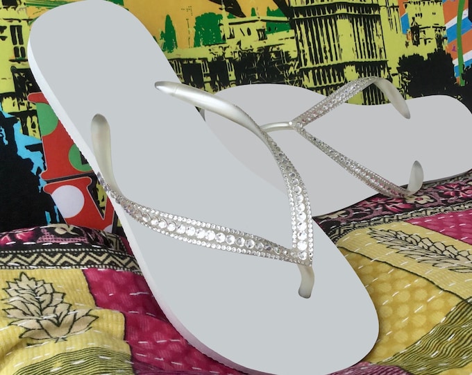 Fancy Crystal Flip Flops White Slim flat Brazil Bling sandals Glass Slippers Handmade Jewel Thong Clear Rhinestone Bride Beach Wedding Shoes