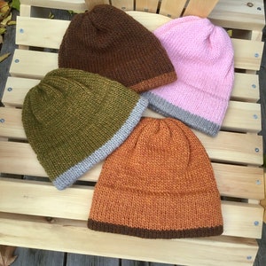Hand stricken Hut MEDIUM Alpaka Wolle Mischung Winter Mütze Geschenk für ihn ihre 2 Ton Krempe 24 Farbtöne Kundenspezifische Mütze Erwachsene Frauen Mädchen Herren Ski Schneemütze