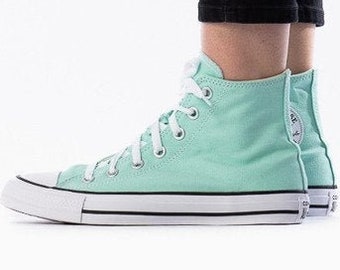 mint green converse mens