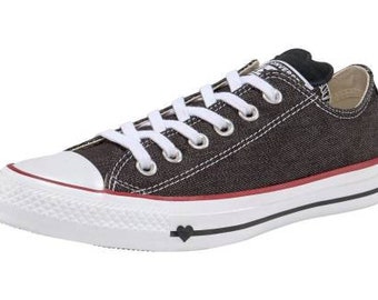 converse with love heart face