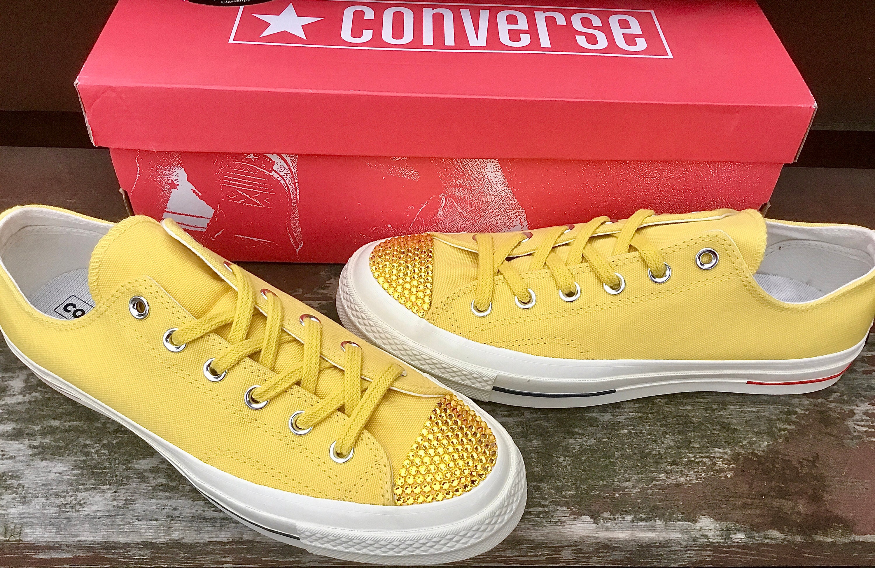 yellow gold converse