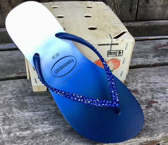 navy blue havaianas flip flops