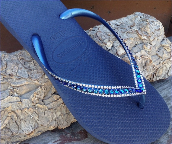 navy blue havaianas flip flops
