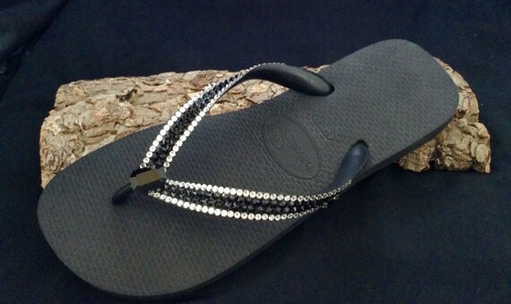 black havaianas with gem