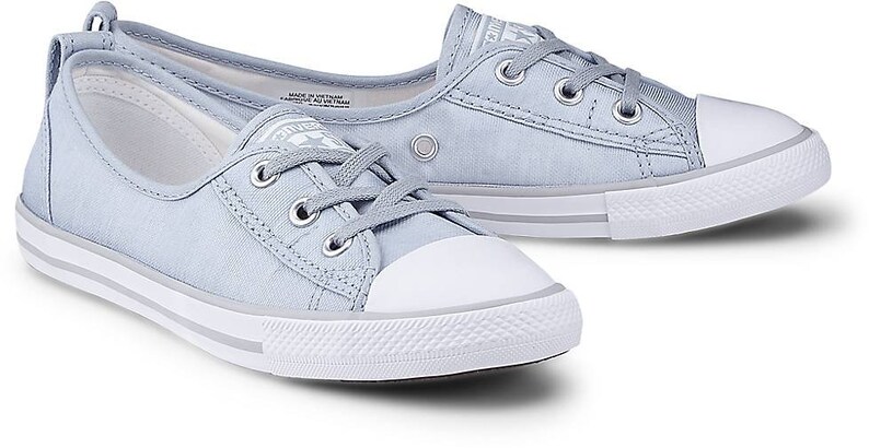 sky blue converse
