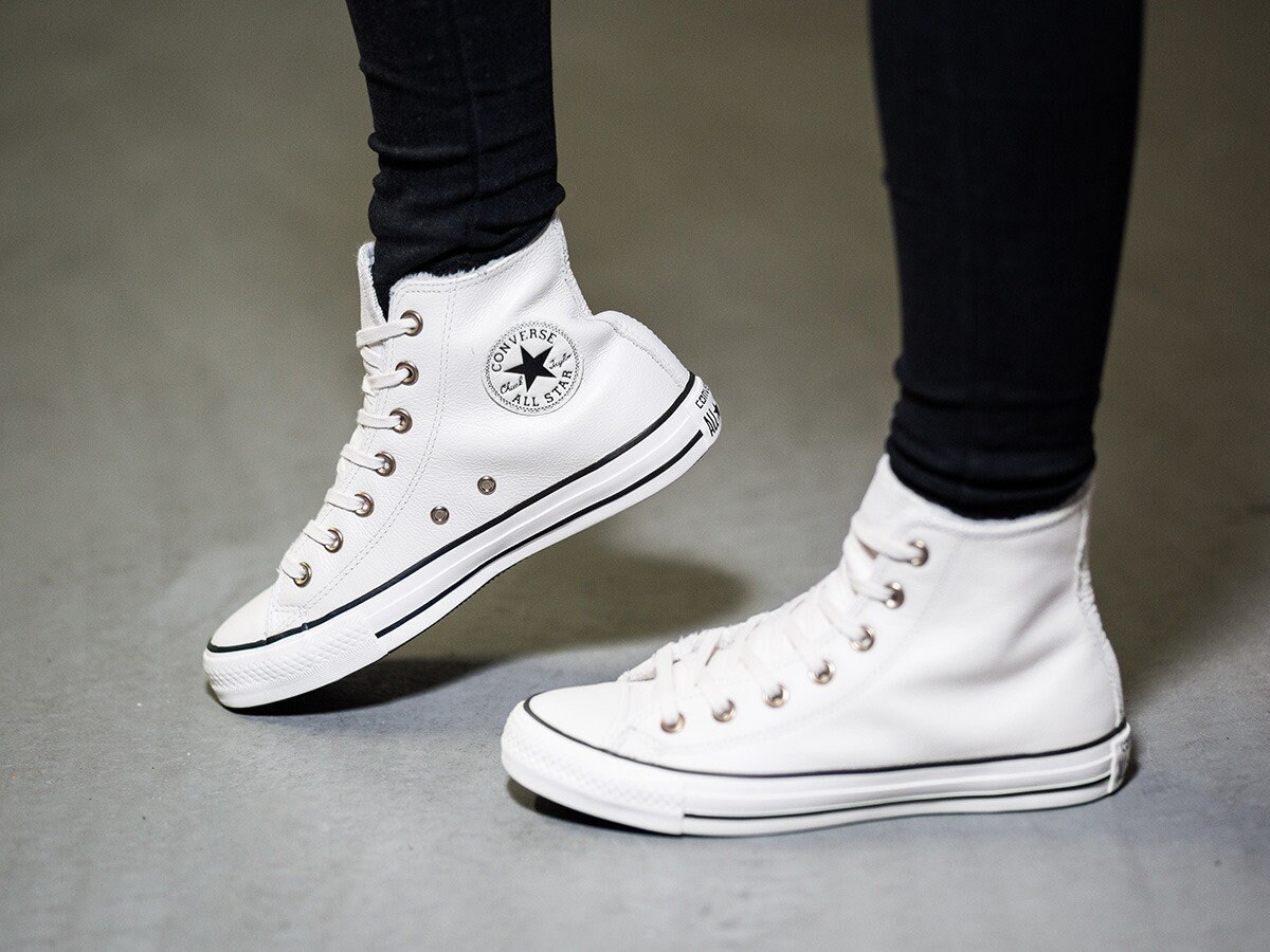 Converse chuck taylor high. Converse Chuck Taylor all Star Winter. Converse Chuck Taylor all Star зимние. Converse all Star Chuck Taylor High White. Конверсы 2022 женские.