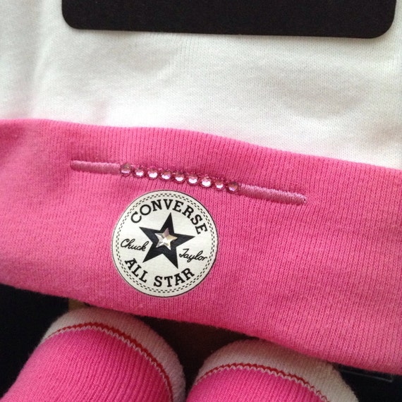 newborn pink converse