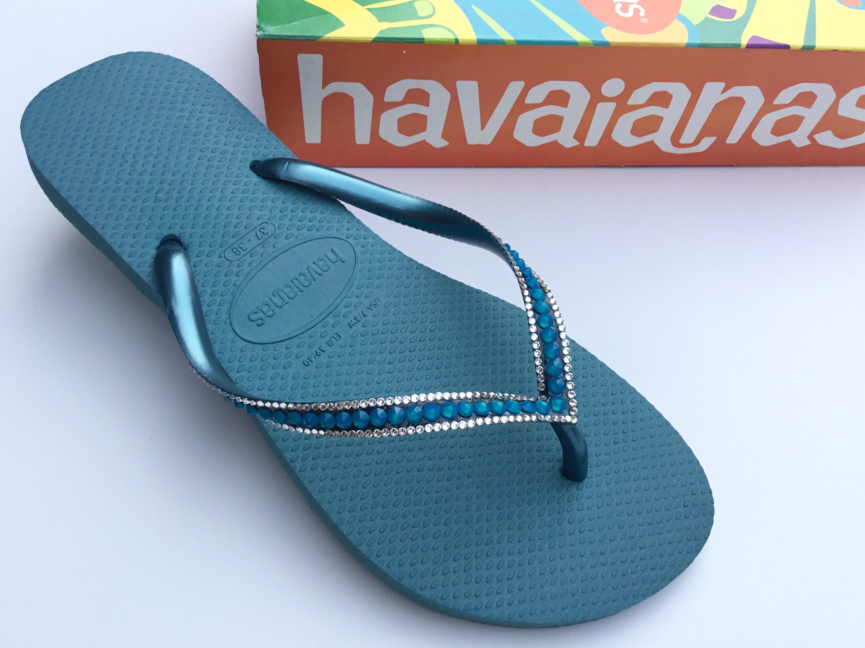 havaianas with bling