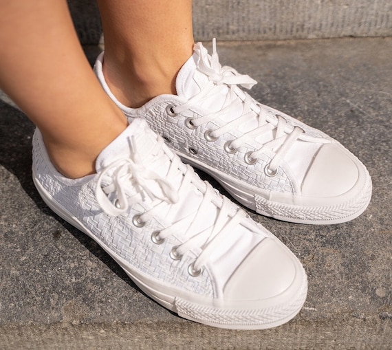 Encaje blanco Converse Crochet Tejido de tejido bajo mono | Etsy