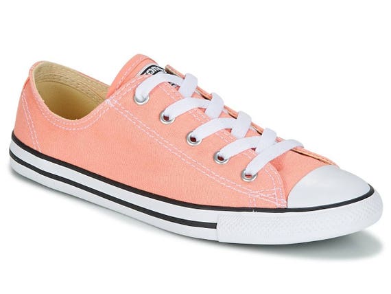 pink dainty converse