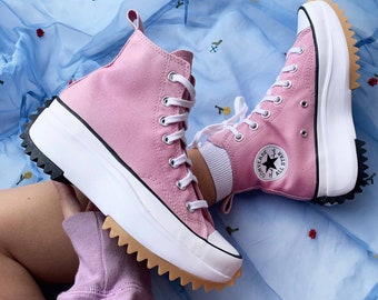 pink daisy platform converse