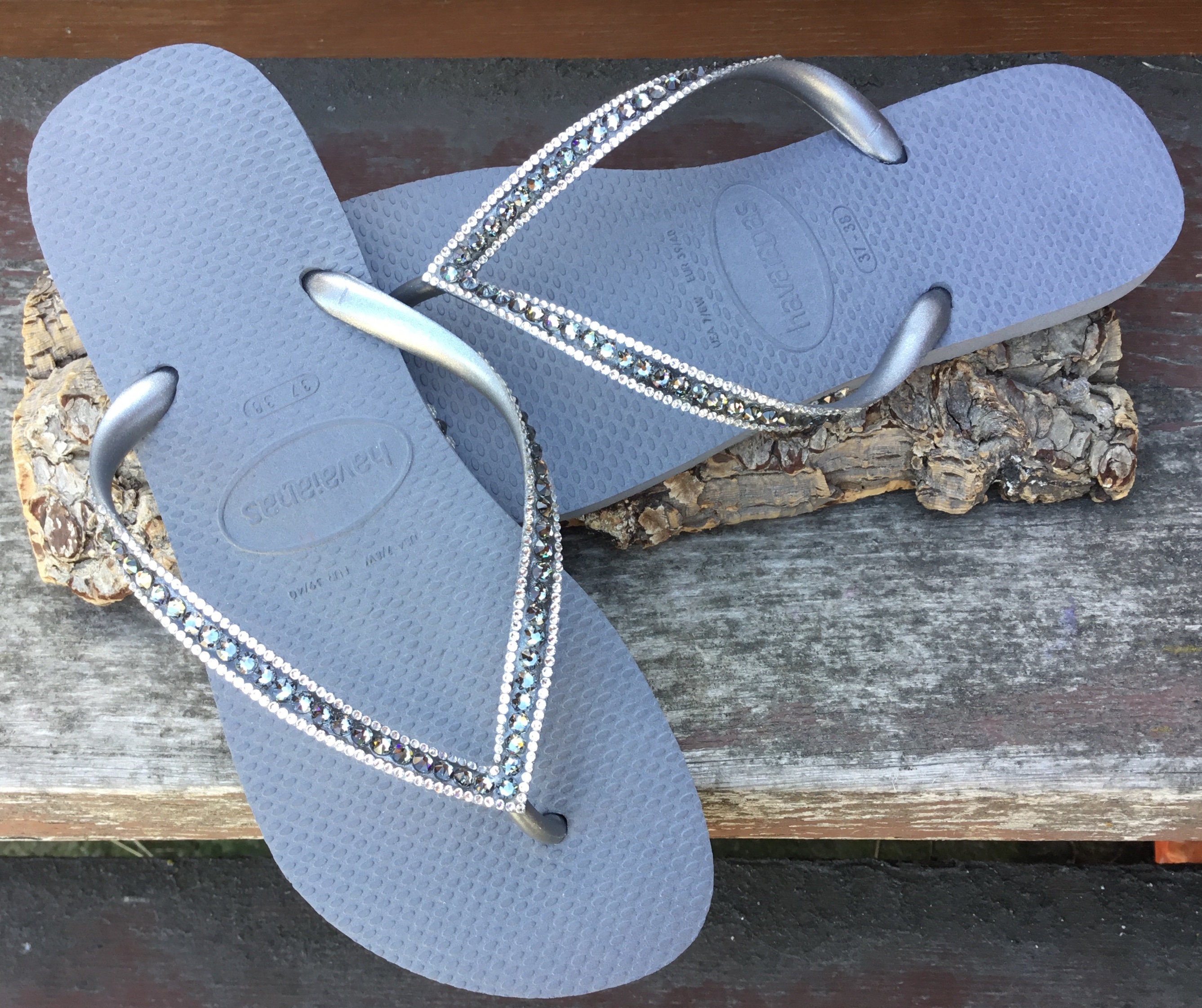 havaianas with jewels