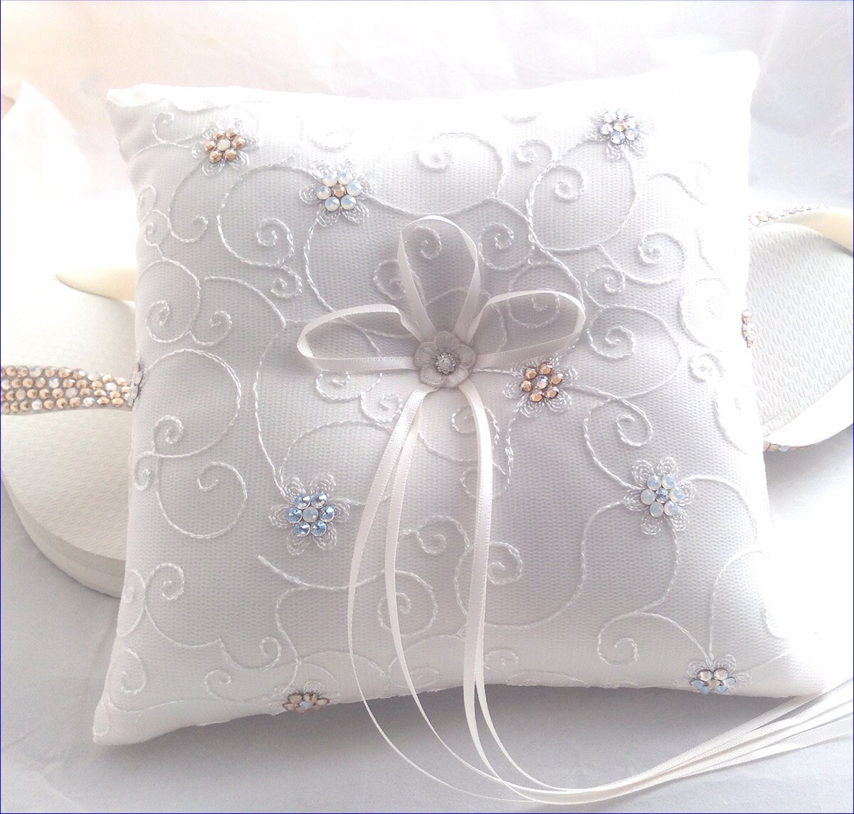 Bow Ribbon Pearls Ring Pillow European Vintage Lace Rings Holder Romantic  Wedding Party Rings Cushion Decor