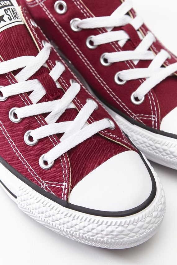 converse maroon mens