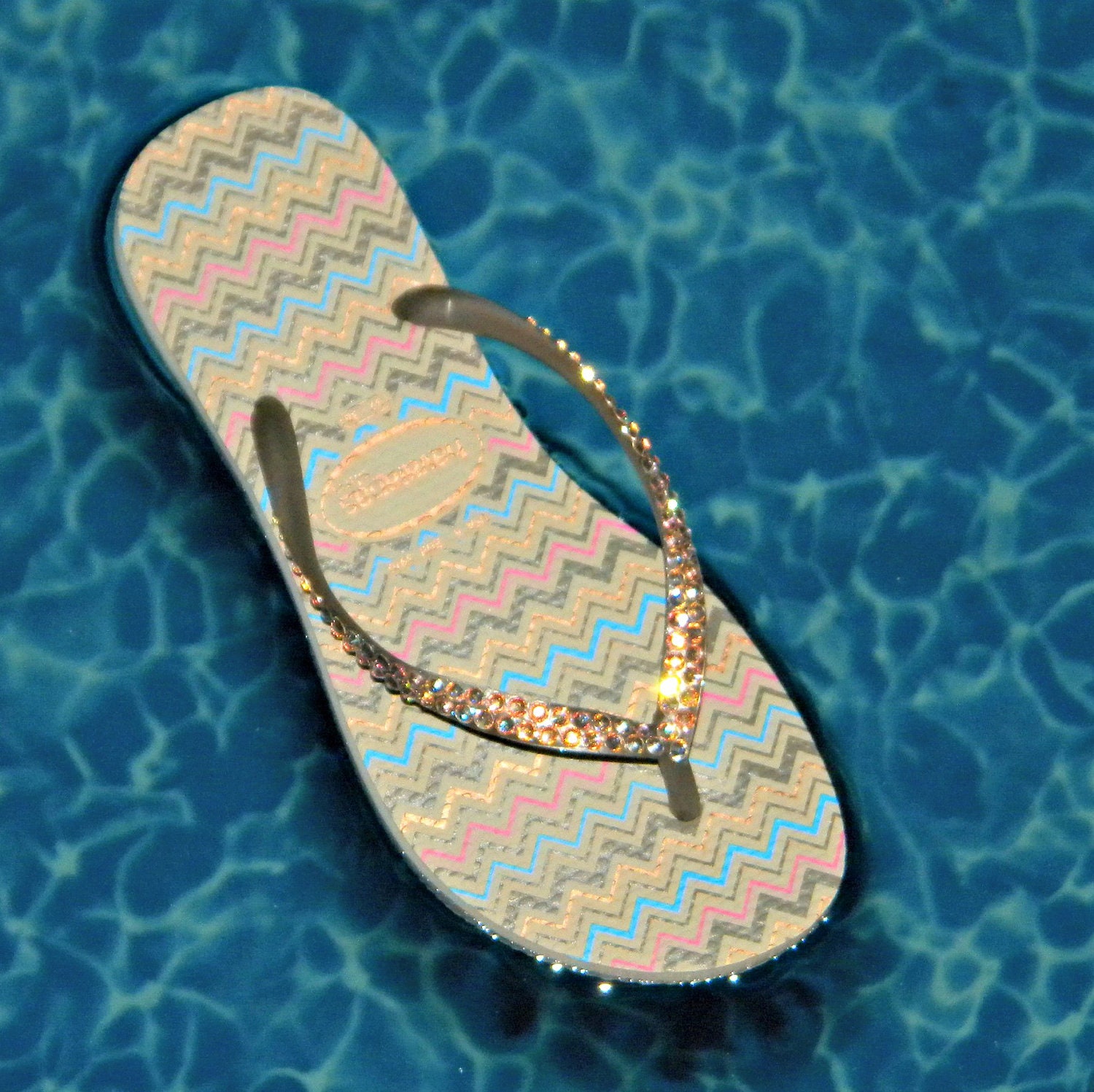 havaianas with bling