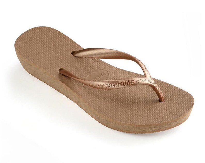 black and rose gold havaianas