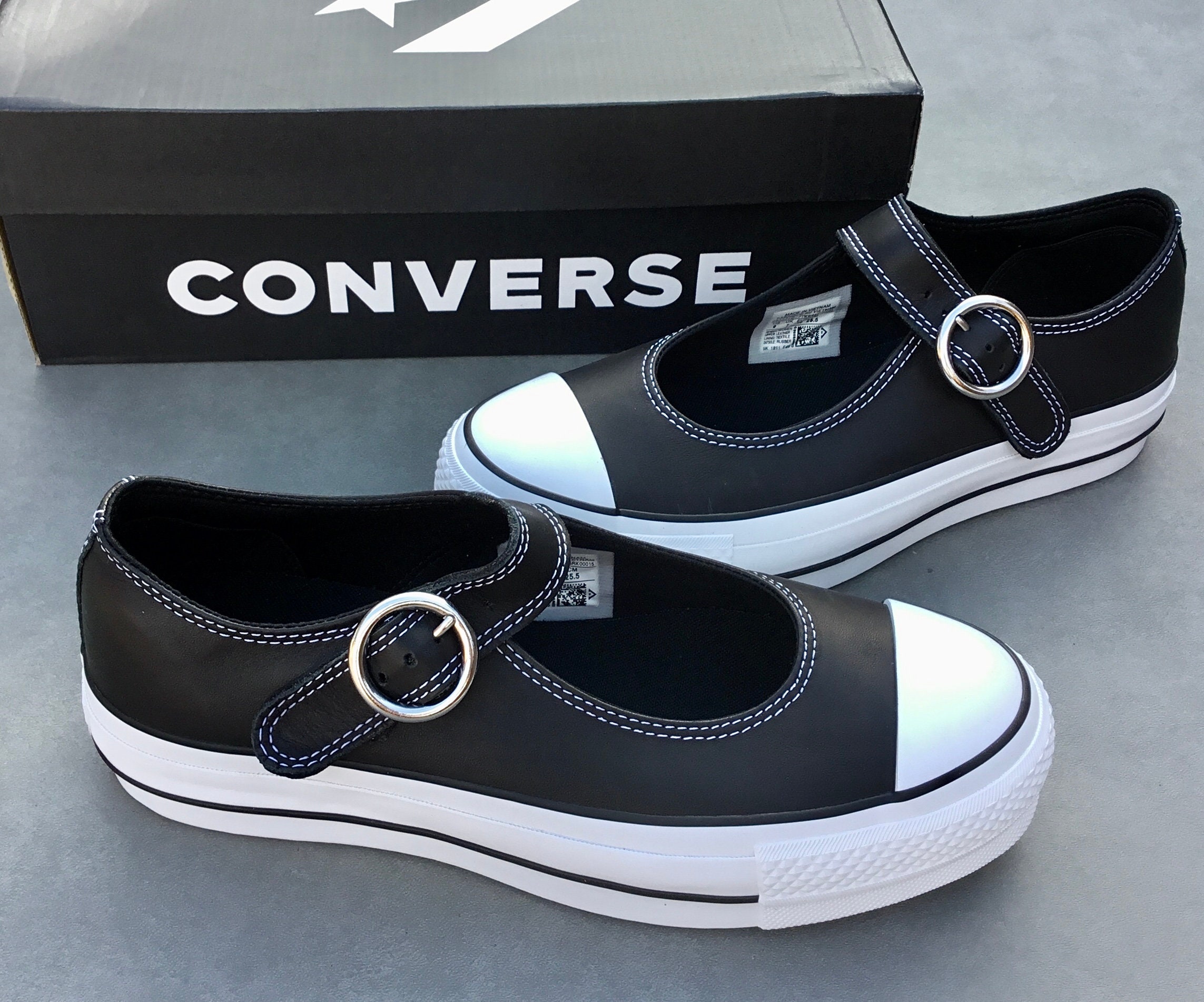 plain black leather converse