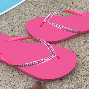Kristall Flip Flops Hot Pink dünne flache Brasilien Bling Sandalen Glas Hausschuhe Anspruchsvolle handgemachte Benutzerdefinierte Juwel Zapfen Strass Hochzeitsschuhe