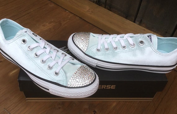 converse velvet shoes