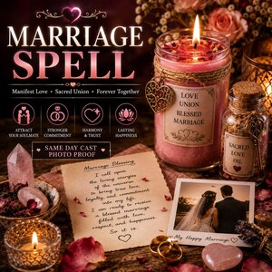 Könnte beinhalten: Eine rosa Kerze im Glas mit Bindfaden und Herzanhänger, eine kleine Flasche mit Öl, ein Kristall, ein Teelicht, zwei goldene Ringe, ein gedruckter Heiratssegen und ein Foto eines Paares, alles mit verschiedenen Texten versehen.