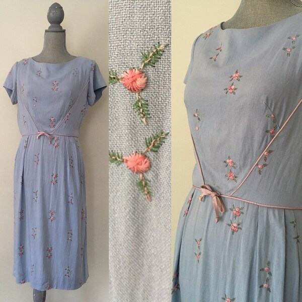 S A L E - Embroidered Flower '60s Sheath Dress