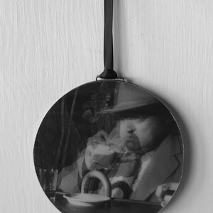 WinkeeWinx: Lenticular Wall Ornament, Orson Welles Drinks Coffee.