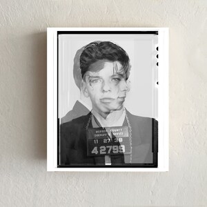 Lenticular Mugshot: FRANK SINATRA image 2