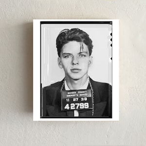 Lenticular Mugshot: FRANK SINATRA image 1