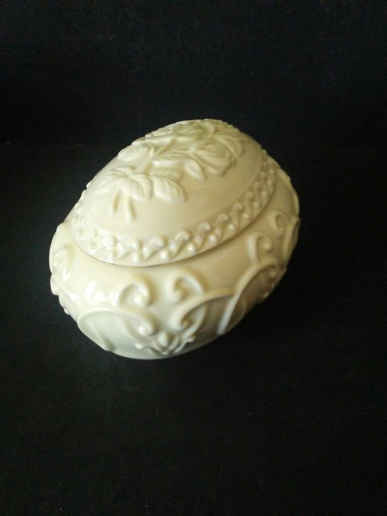 Lenox China Rose Embossed Easter Egg Music Box