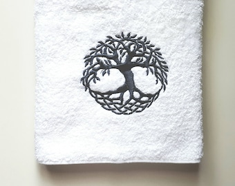 Tree of life Towel / Personalized Towel / Monogrammed Towel / Hand Towel / Bath Towels / Embroidered Towel