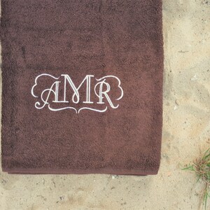 Personalized Towel / Monogrammed Towel / Hand Towel / Wedding Towels / Embroidered Towel / Gift / Baby Towel
