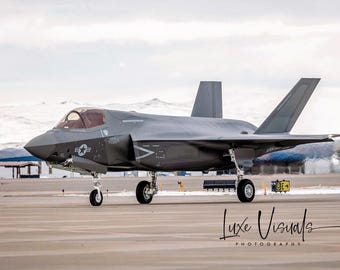 F35 Military jet picture, F-35 Lightning poster, Air Force Art, military aviation photography, boy's room poster, office art and decor