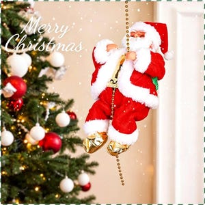 Può includere: Una figura di Babbo Natale in peluche che indossa un abito rosso con bordo in pelliccia bianca e stivali dorati, che si arrampica su una catena verticale di perline dorate. Il testo Merry Christmas è visibile nell'angolo in alto a sinistra.