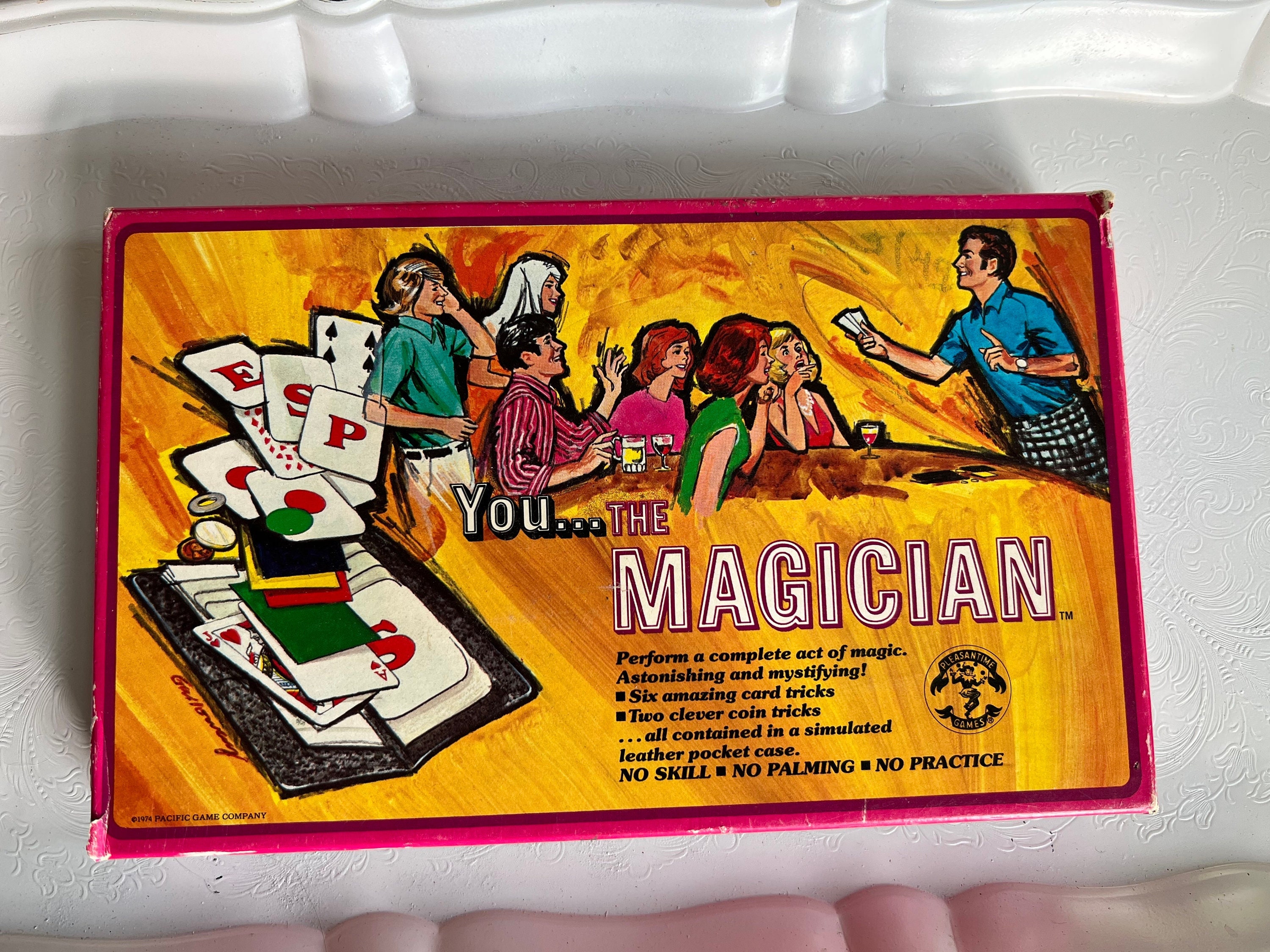 BLOONSY Magic Kit for Kids, Magic Tricks Set for Kids Age 6 8 10