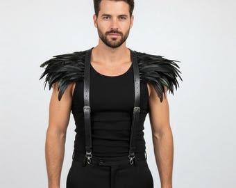 Punk Gothic schouderstuk met veren en verstelbaar harnas, kostuumaccessoire voor gemaskerde bal en optreden.