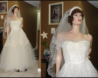 Vintage 1950s Lace and Tule Wedding Dress and Bolero Set