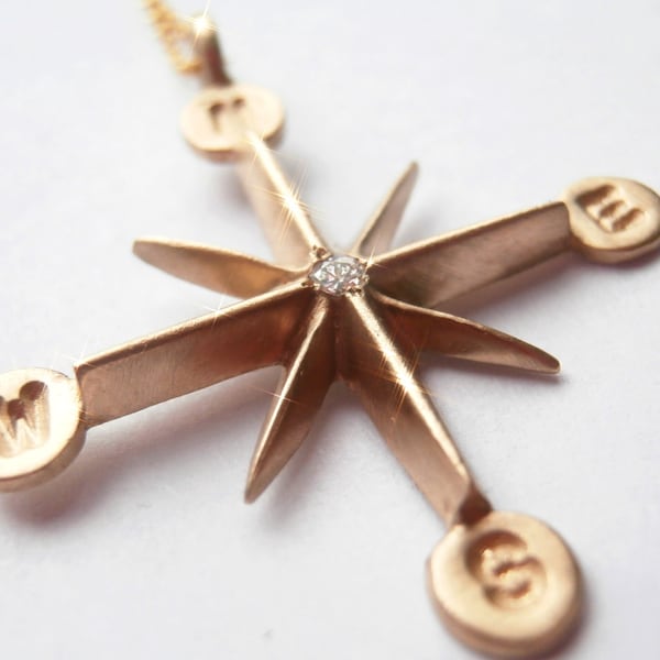 Compass Wind rose 14K yellow Gold Diamond Necklace