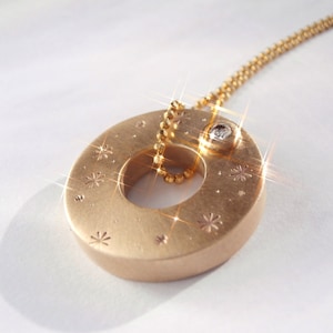 10K Diamant-Halskette, Heiliges himmlisches Gefäß