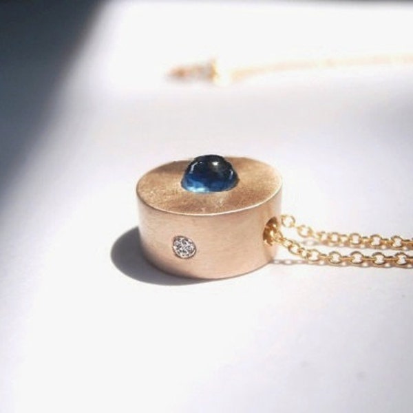 Bauhaus 10K Necklace, 3.8 mm Cabochon Sapphire Gold Necklace