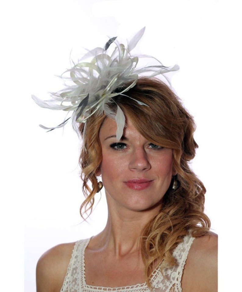Emerald Green /& Black Fascinator hat//choose any colour satin//highlight feathers