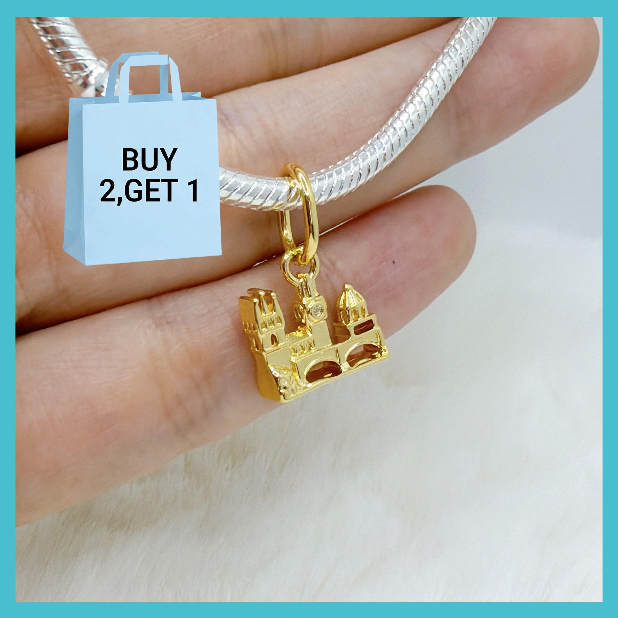 No.353 アンティーク　チェコ　チャーム　2ペア Pandora Czech Republic Charms - Etsy