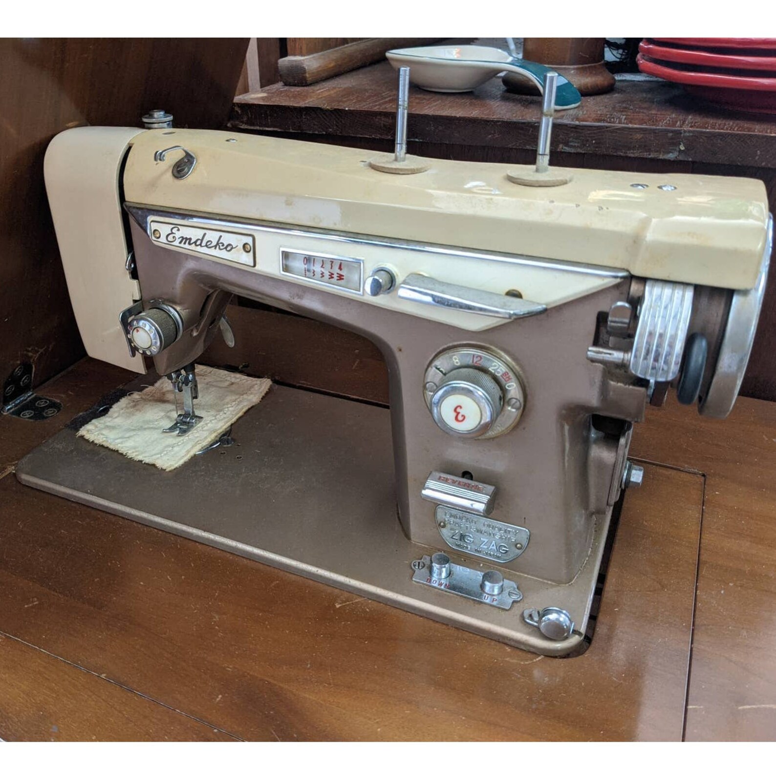 Emdeko Made in Japan Vintage Electric Antique Sewing Machine Etsy