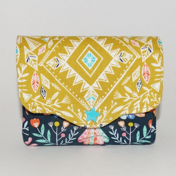 Wallet accordion women with 3 compartments in Navy blue fabric and yellow with animals and geometric patterns