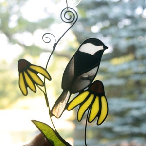 Chickadee Stained Glass Suncatcher, Stained Glass Bird, Glass Art, Wildlife Art, Bird Lovers Gift image 2