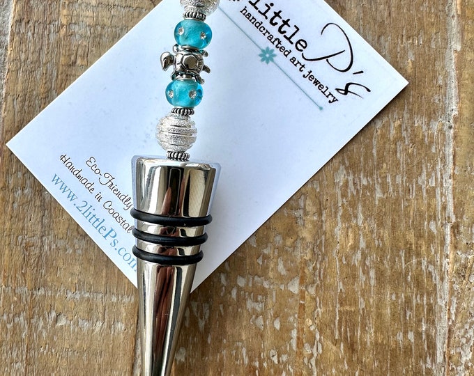 Featured listing image: Sea Turtle Wine Stopper - Gift for Friend, Wine Stopper, Cool Gift, Beach Gift, Housewarming