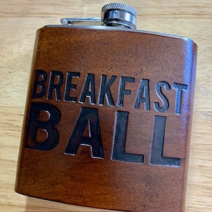 Breakfast ball golf Handmade leather flask, flask for a golfer, mulligan, golf gift, groomsmen flask, par, birdie, foursome
